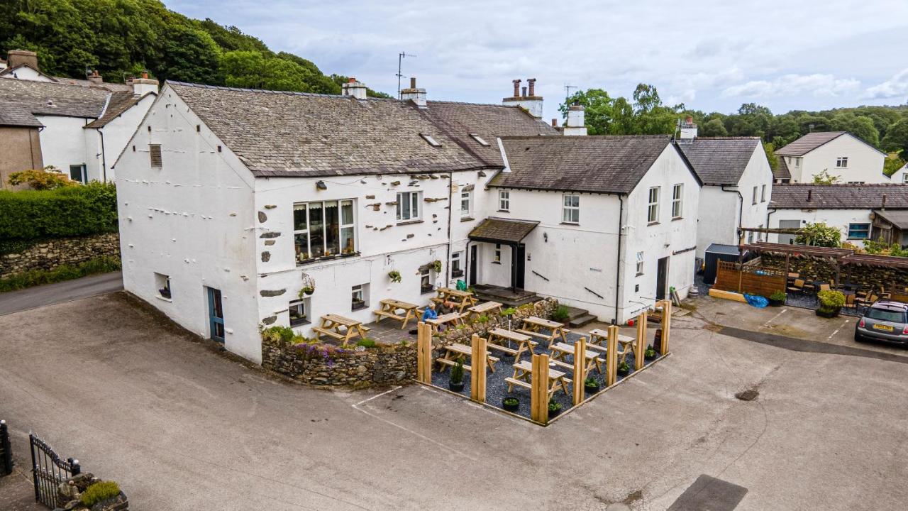 White Hart Inn Bouth Exterior foto